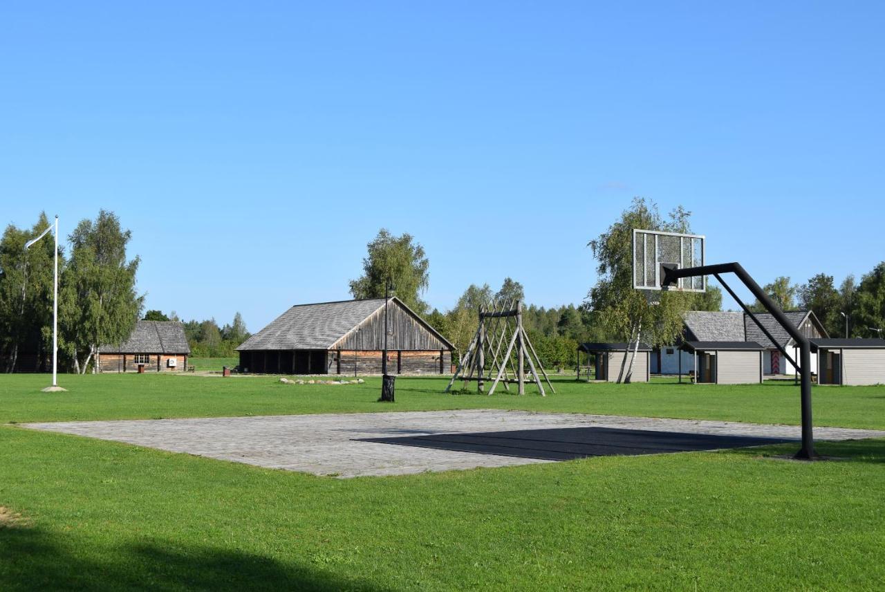Holiday Village Suur Toell Kuressaare Buitenkant foto